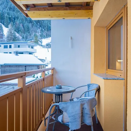 Haus Ladner דירה סי