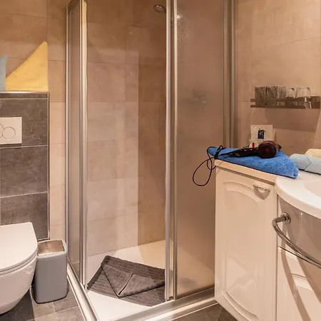 Haus Ladner דירה *