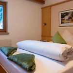 Haus Ladner * See