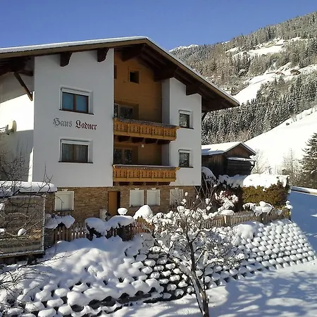 Haus Ladner سي
